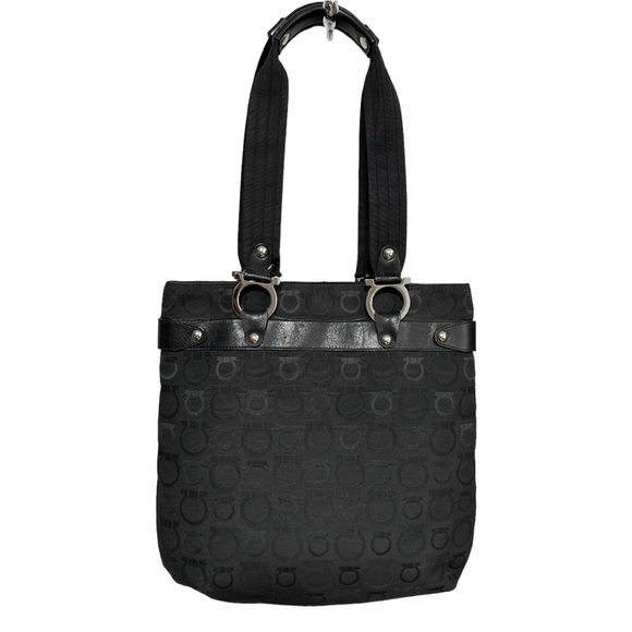 ❌SOLD🖤FIXER SPECIAL! Ferragamo Gancini Shoulder Bag-NEEDS STRAP REPAIR - Picture 2 of 14